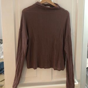 ARITZIA!! Wilfred turtleneck